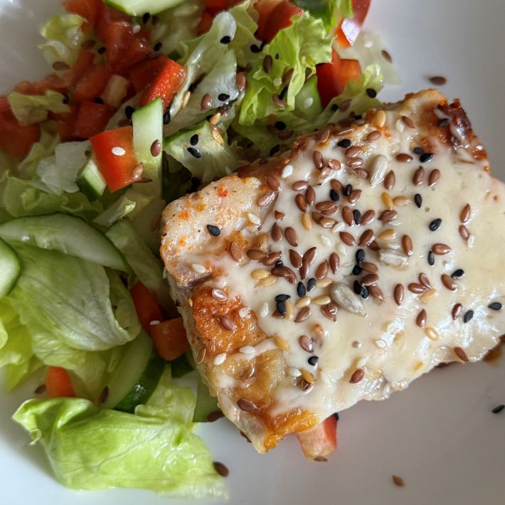 Филе минтая на сковороде