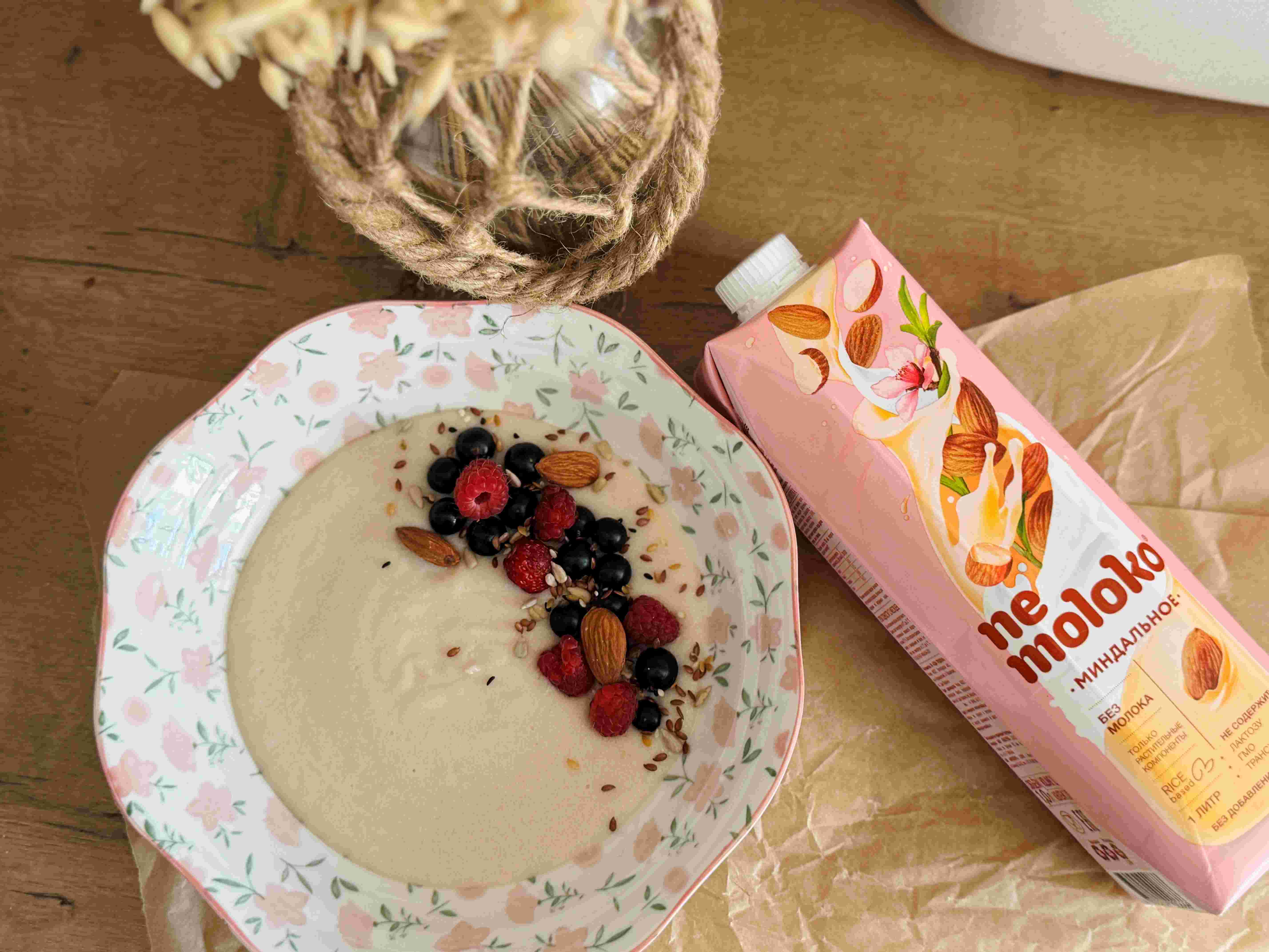 Манная каша на миндальном молоке